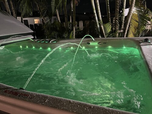 PERFECT FOR SINGLE OR MULTI-FAMILY/GROUP.