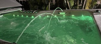 PERFECT FOR SINGLE OR MULTI-FAMILY/GROUP.