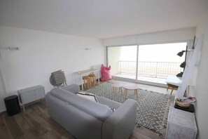 TV - THE BEACH NEST (le TOUQUET PARIS PLAGE)