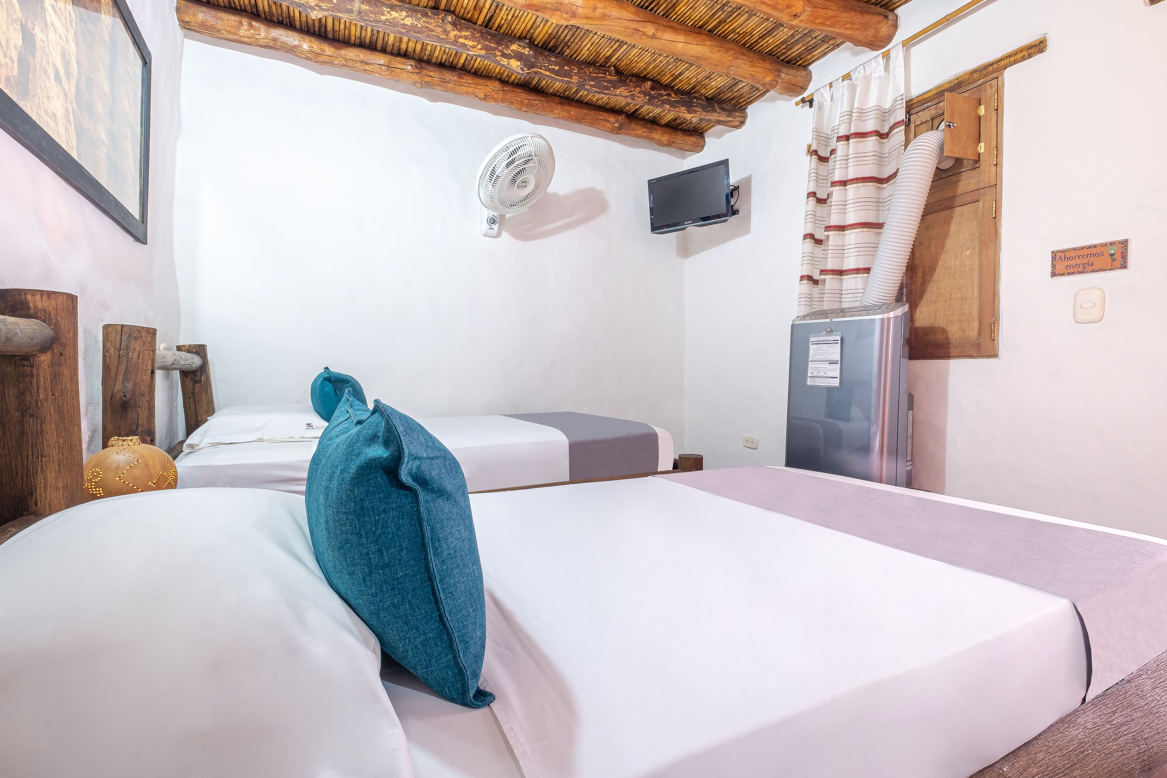 1 bedroom, hypo-allergenic bedding, free wifi, bed sheets