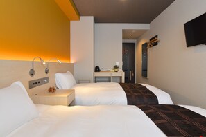 Minibar, sistema de insonorización, wifi gratis y ropa de cama 
