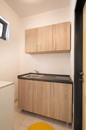 Estudio superior | Cocina privada | Frigorífico pequeño