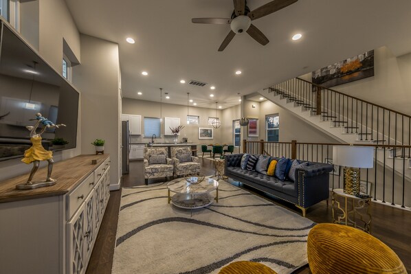 Living area - Andao Luxury (Houston)