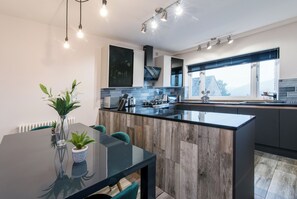 Dining - The Exquisite Matlock Gem (Derbyshire)