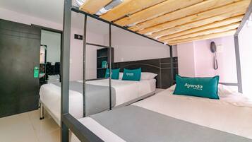 Quadruple Room | Hypo-allergenic bedding, free WiFi, bed sheets
