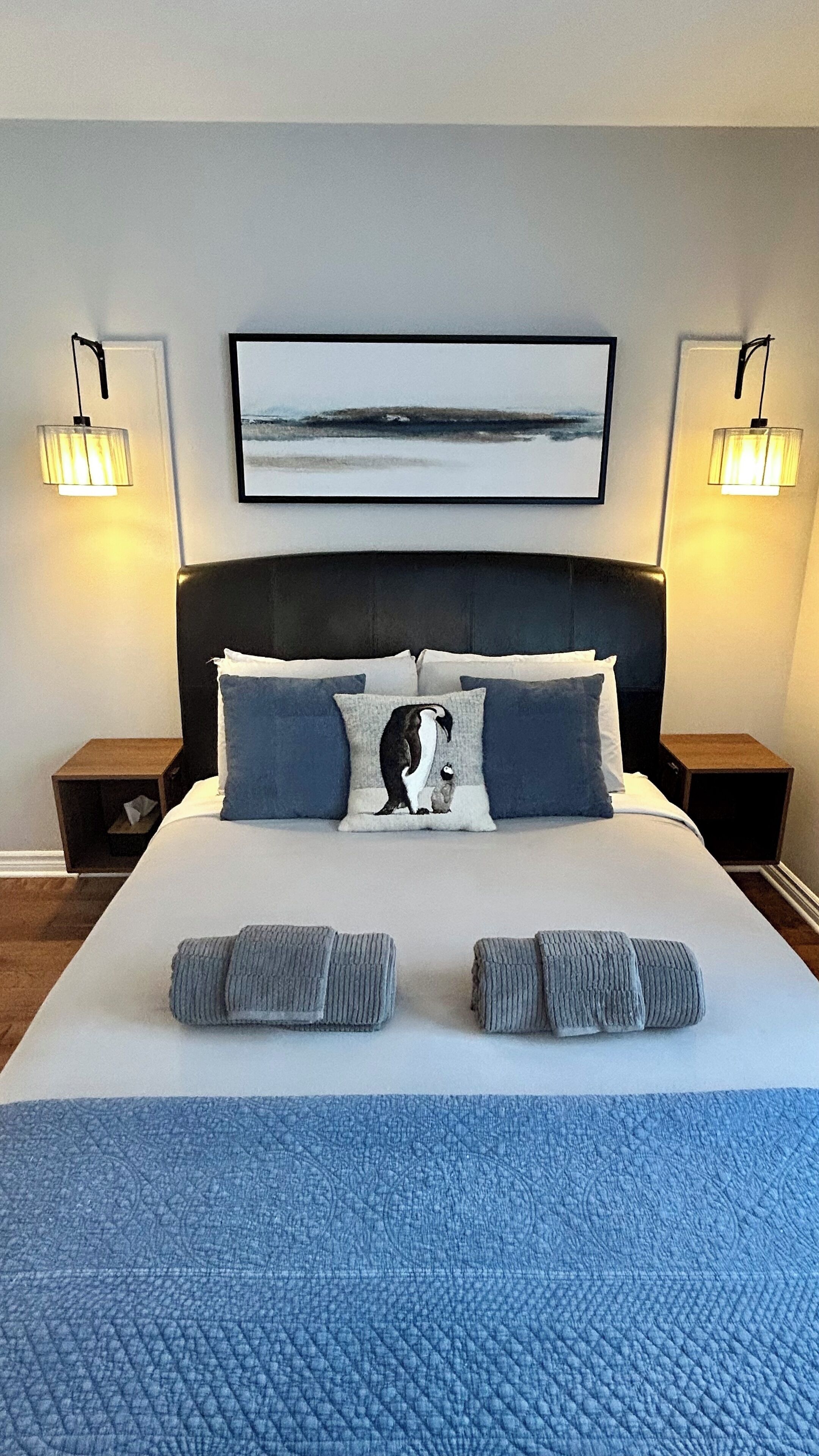 2 bedrooms, in-room safe, iron/ironing board, free WiFi
