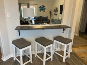 TV, DVD player - Sea Largo, 🏖 Work, Play & Relax! 4BR Beach Home w/ Fenced Yard + Games (Navarre)