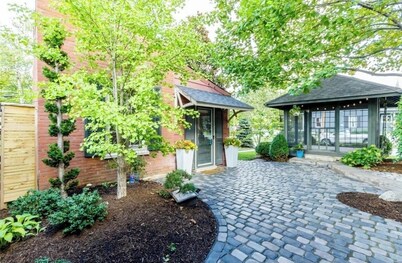 🌟 Adorable Historic 🏠 in the ❤️ of St. Charles 🌟