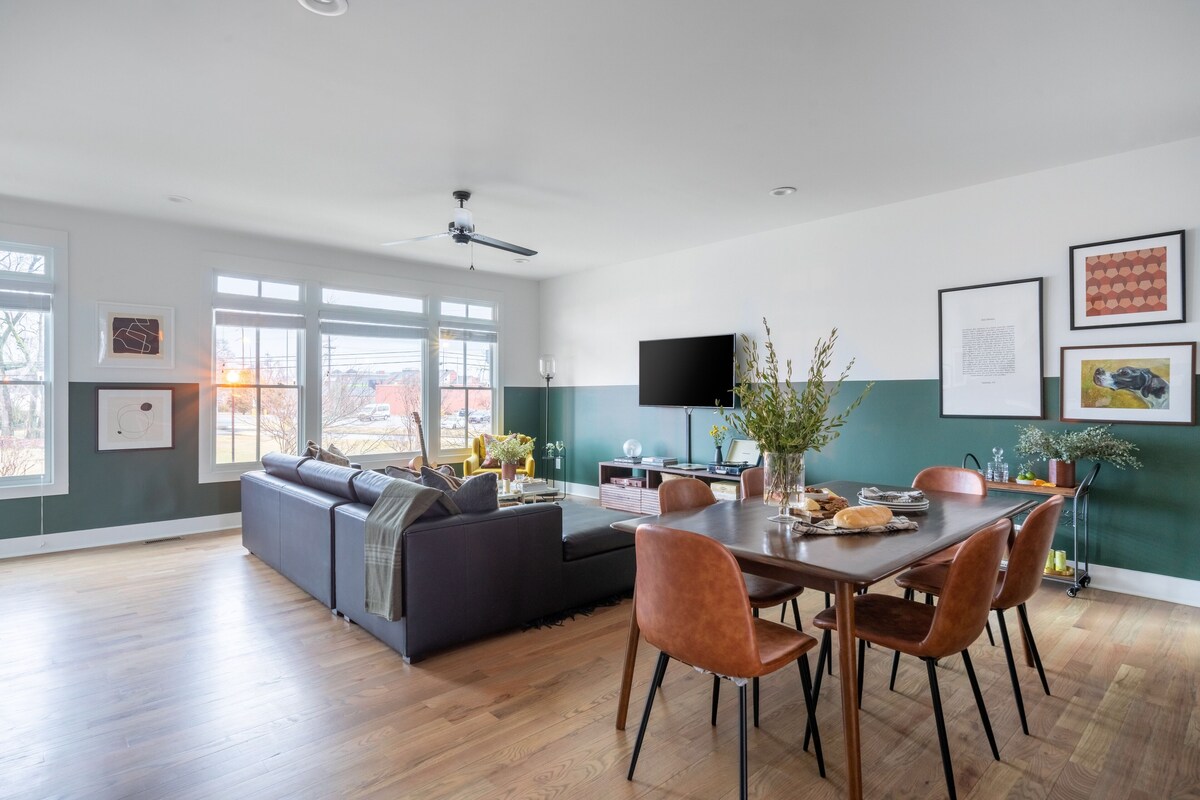 Patsy & Emmylou by AvantStay | Stylish 2 Home Buyout in Heart of Nashville