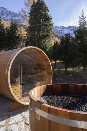 Bañera de hidromasaje exterior