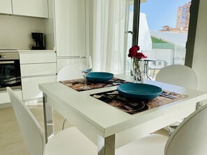 Dining - Large one bedroom apartment with sea views. Large terrace. (Torrox)