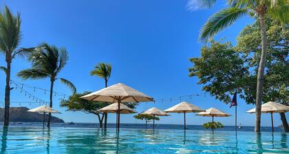 Modern Home - Private Pool - Beach Club Access