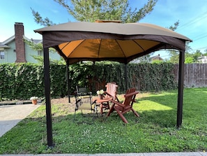 Property grounds - Cozy Updated Cottage Style Home near Historic distric in Middletown (Middletown)