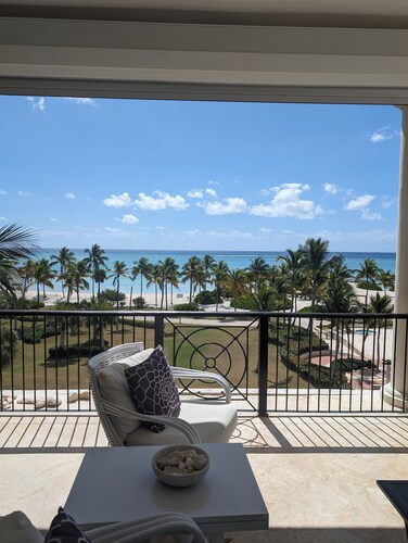 Breathless Beauty, Oceanfront Condo 180 degree views