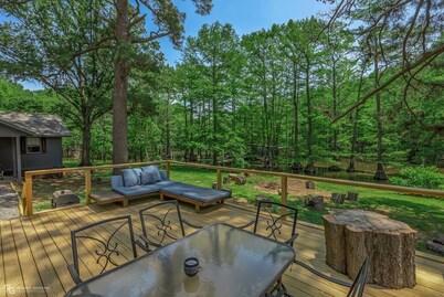 Tiny Emerald -Cabin on Emerald Isle with Kayaks! Emerald Isle Cabins, Shreveport, La.