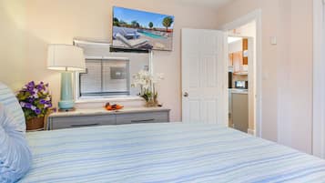 Departamento estándar, 1 cama Queen size y sofá cama | 1 habitación, tabla de planchar con plancha, wifi gratis y ropa de cama