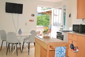 Dining - La Posada Mountain Retreat in the Heart of Puerto Rico with Exceptional Views  (Utuado)