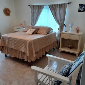 2 habitaciones, tabla de planchar con plancha y wifi gratis 