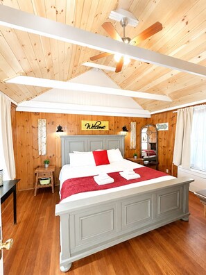 1 bedroom, iron/ironing board, travel cot, free WiFi
