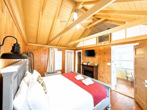 1 slaapkamer, een strijkplank/strijkijzer, reisbedje, gratis wifi