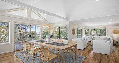 Bush Retreat with Bayviews at Pretty Beach