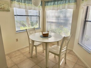 Dining - JD-near Beaches and IMG, Pool, Tennis, Pickleball, Shorewalk condo 2 Bedroom/2 Bath lake view (Bradenton)