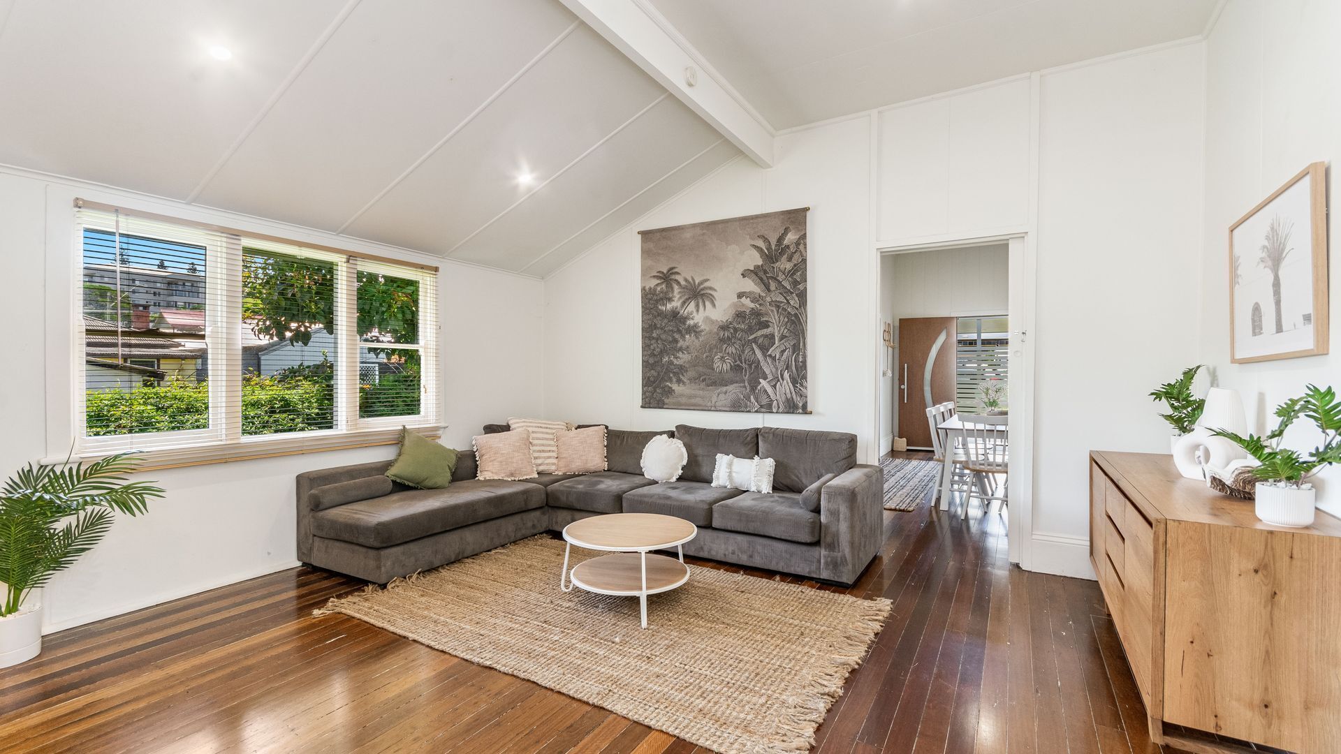 High Three - Charming Beachside Retreat In The Heart Of Yamba - Holiday Yamba - Yamba