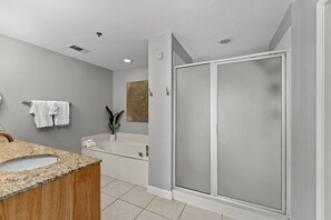 Hair dryer, towels - Splash Top-Floor Penthouse | 1800 sq. ft. |  Free Beach Chairs! (Panama City Beach)