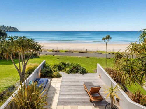The Sands Villa 28 - Onetangi Beachfront