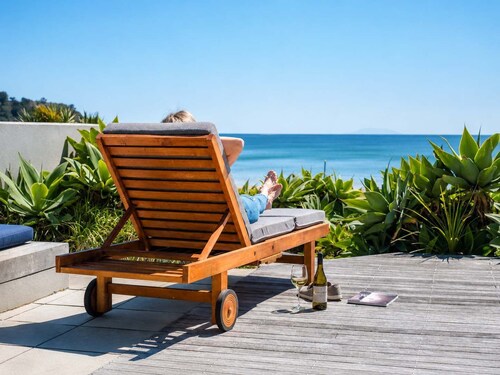 The Sands Villa 28 - Onetangi Beachfront