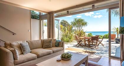 The Sands Villa 28 - Onetangi Beachfront