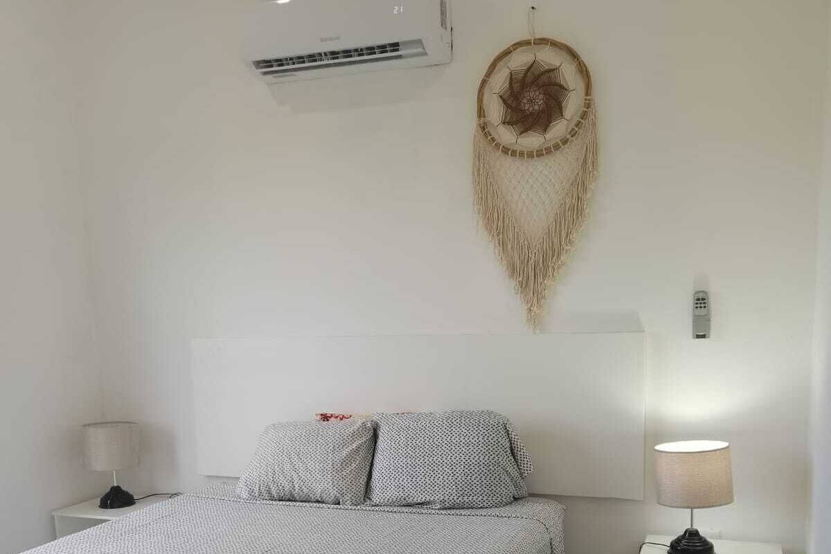 1 habitación, cortinas blackout, insonorización y wifi gratis