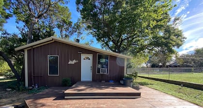 Rustic Cabin by Lake Whitney