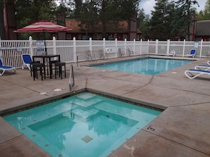 Udendørs pool, opvarmet pool