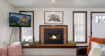 Minutes from Whitefish & Glacier - heated pool and hot tubs