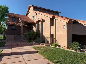 Exterior - Red Sands Retreat l Pool & Spa l Pets (St. George)