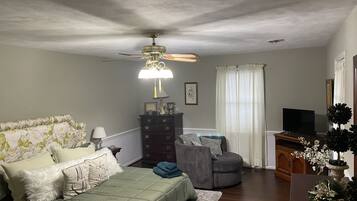 5 soveværelser, skrivebord, gratis Wi-Fi, sengetøj