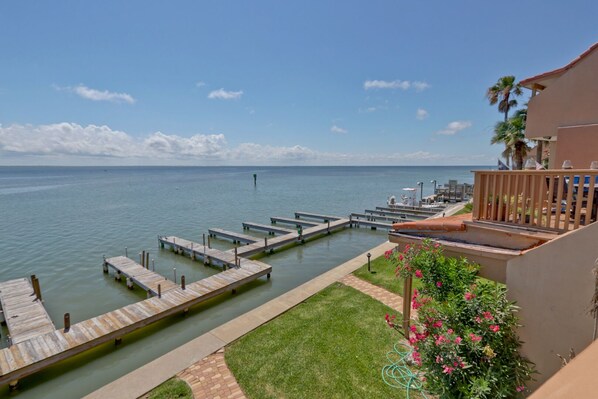 Property grounds - Casa Laguna Bayfront Bliss with the BEST Sunsets! (South Padre Island)