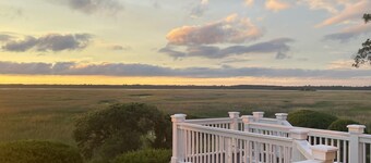 Gorgeous Kiawah House with Expansive Marsh and River Views!