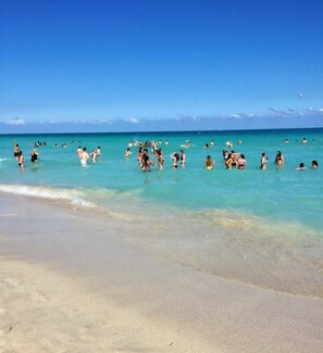 Beach nearby, sun-loungers, beach towels