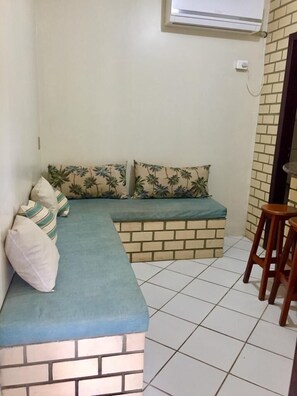 Interior - We are 300 m from Guarda do Embau beach. (Palhoça)