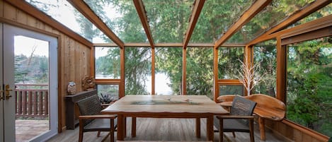 Cabane | Salle à manger