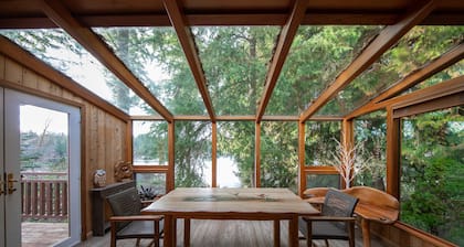 Koi Story Cabin