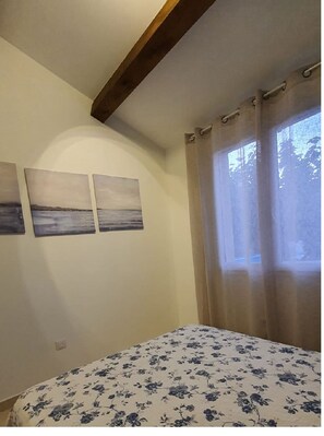 1 soverom, strykejern/-brett, wi-fi og sengetøy