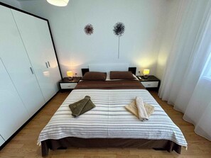 4 عدّة غرف نوم وواي فاي