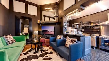 TV, books