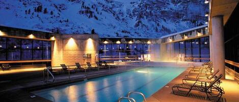 屋外プール、温水プール