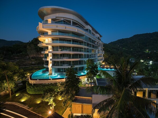 Exterior - Modern apartment-pool access, fast WIFI, washer (Karon beach)