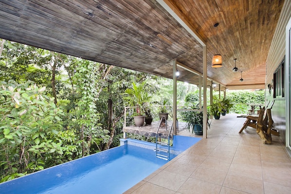 An infinity pool