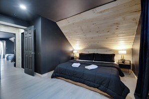 7 bedrooms, iron/ironing board, free WiFi, bed sheets